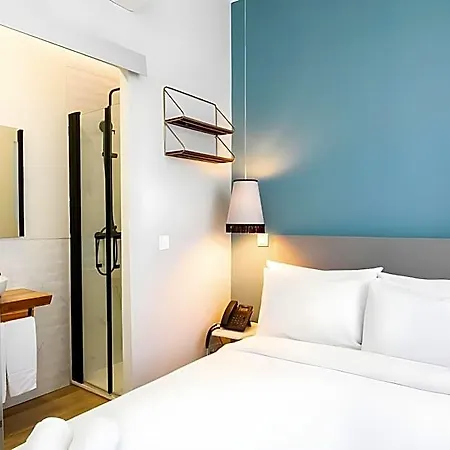 Hotel 85 &