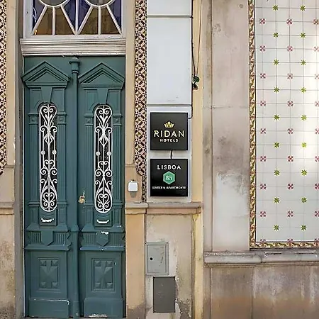 Hotel 85 & 4*