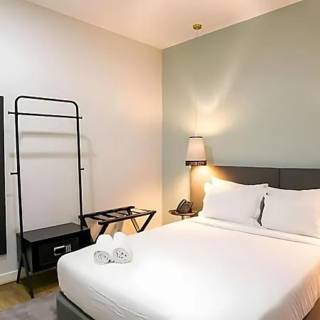 85 & Hotel 4*