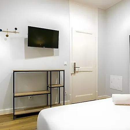 85 & Hotel 4*